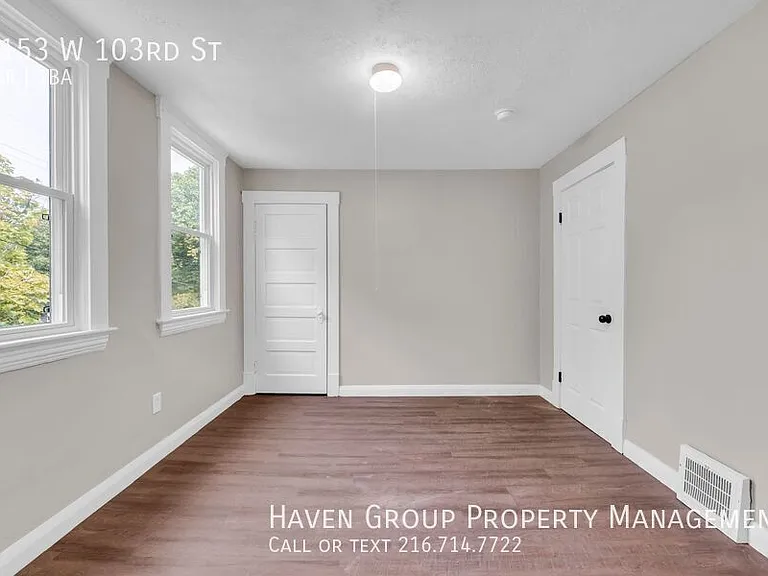 3153 W 103rd St — Photo 13