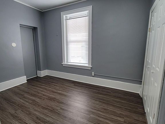 5th image of 12 N Washington St #1