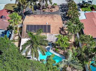 1580 NE 35th St, Oakland Park, FL 33334