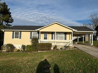 7356 Oak Chase Rd, Knoxville, TN 37918