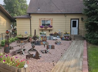1912 S Miller Ave, Mitchell, SD 57301