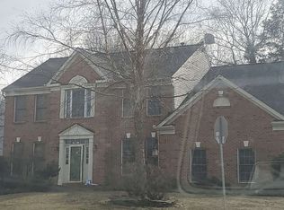 13099 Curved Iron Rd, Herndon, VA 20171