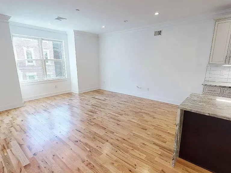 1440 N Franklin St #B — Photo 5