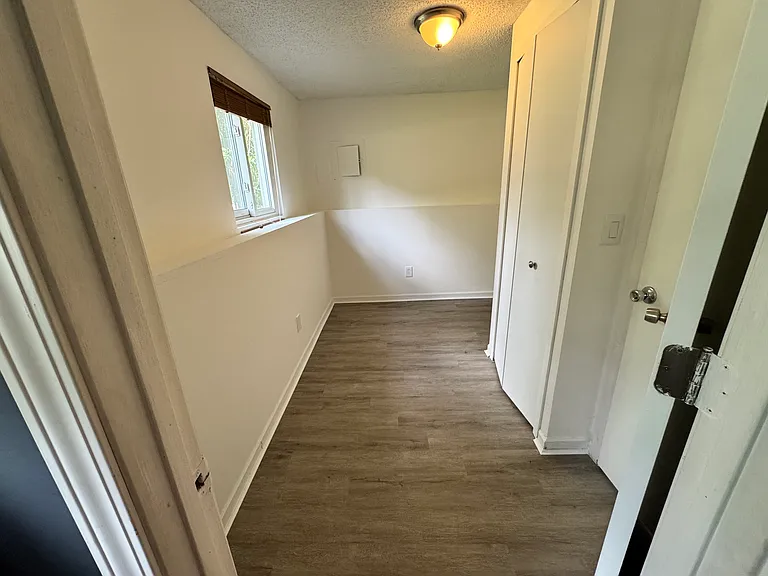 6995 Leytonstone Blvd — Photo 44