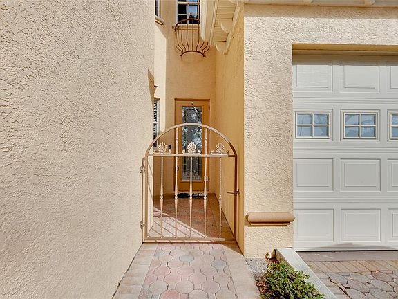 4th image of 3975 Square East Ln #9