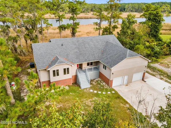 201 Hatteras Lane, Aurora, NC 27806