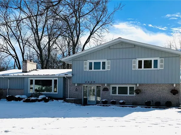 2429 Greenwich Ln, Beachwood, OH 44122