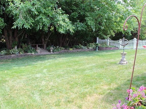 5th image of 825 Gearhardt Ln
