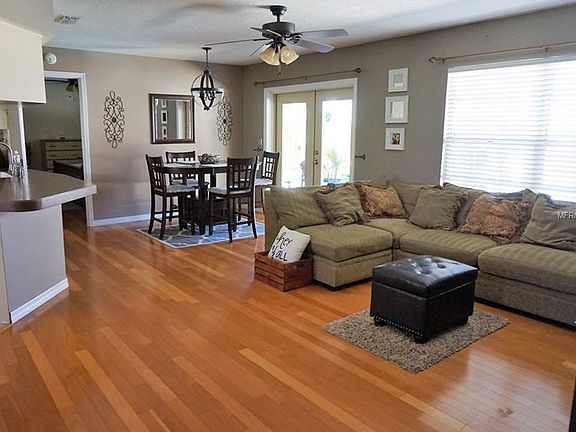 2nd image of 516 Underwood Ave