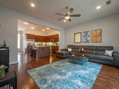2325 Stutz Dr #47, Dallas, TX, 75235