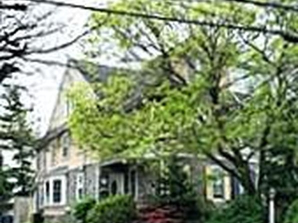 19 Elliott Ave Floor 2