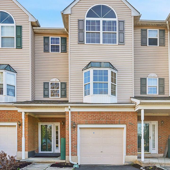 1st image of 106 Vineyards Ct