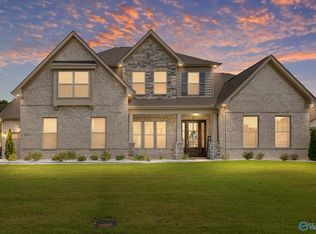 4503 Gresham Ln SE, Owens Cross Roads, AL 35763