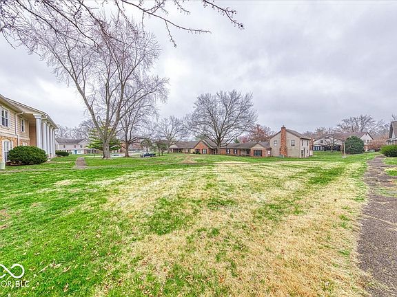 2nd image of 926 Ardsley Dr