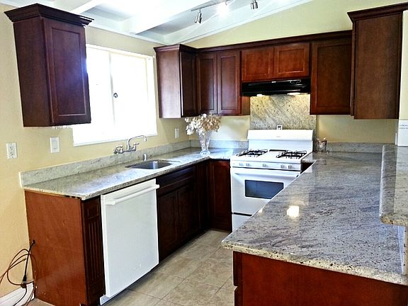 3rd image of 28026 Ormond Ave
