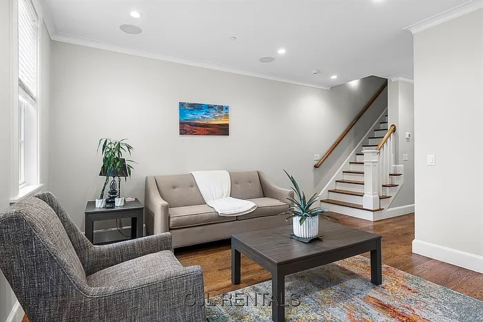 119 Highland Ave #B — Photo 6