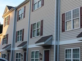 17 Red Ln, Raleigh, NC 27609