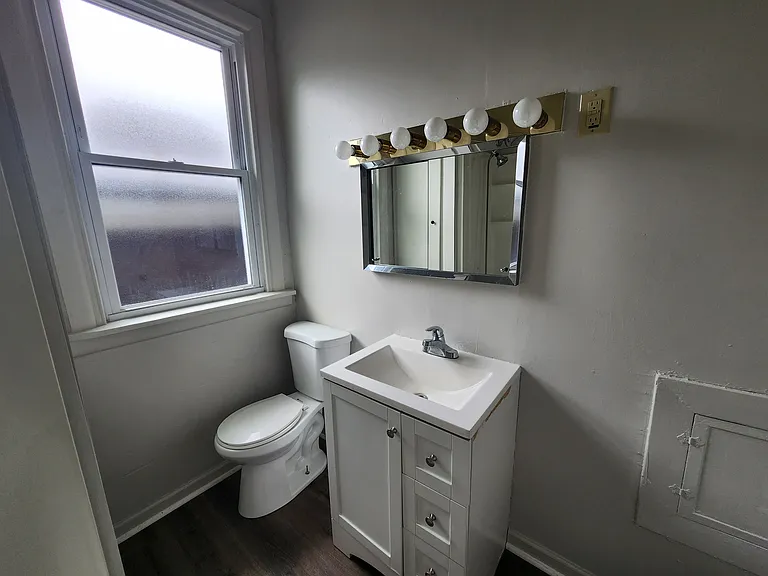 407 Franklin St #2 — Photo 16