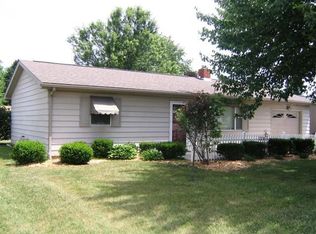 1129 Military Rd, Zanesville, OH 43701