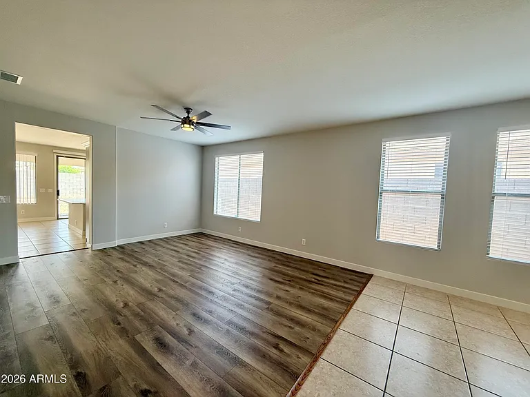 6558 W Townley Ave — Photo 6