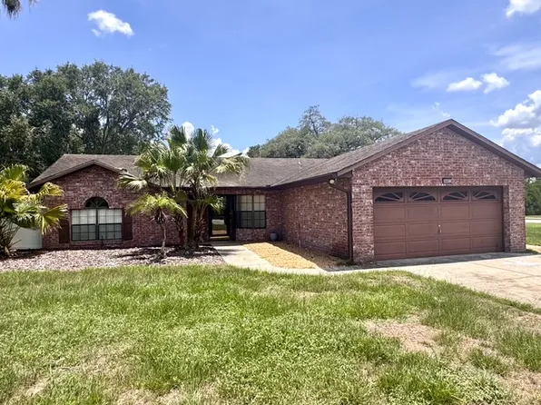 36817 Sandy Ln, Grand Island, FL 32735