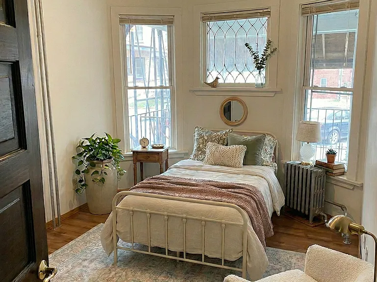 635 Howard Pl — Photo 11