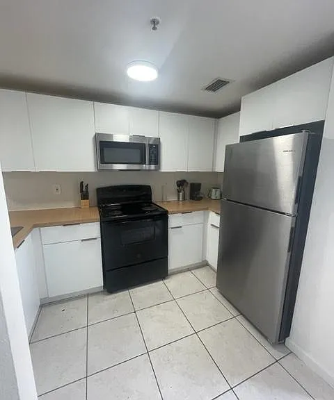 328 NW 12th Ave #1 — Photo 2