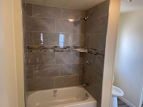 4th image of 4065 E University Dr #468