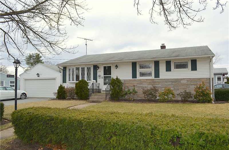 190 Strawberry Field Rd, Warwick, RI 02886 Zillow