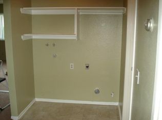 2801 Desert St #A, Rosamond, CA 93560