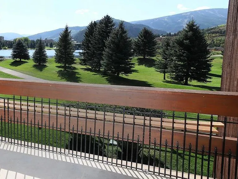 Views of lake and Beaver Creek