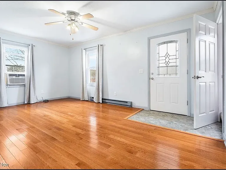3696 Lynn Rd — Photo 2