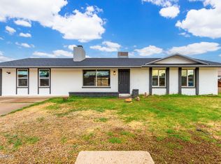 8736 W Earll Dr, Phoenix, AZ 85037