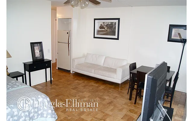 Rented by Douglas Elliman | media 7