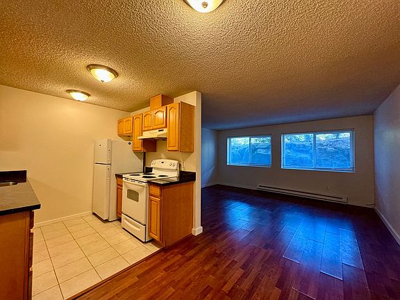 5th image of 811 N 130th St #B-1