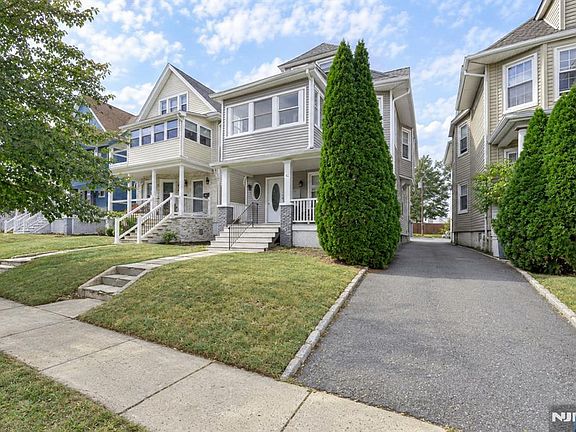 2nd image of 42 Willow Street