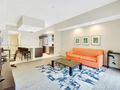 5300 NW 87th Ave #301, Miami, FL, 33178