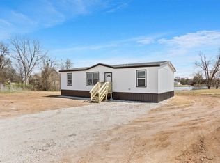 610 Bradley St, Groesbeck, TX 76642