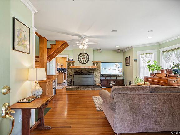 2nd image of 115 Cedar Avenue