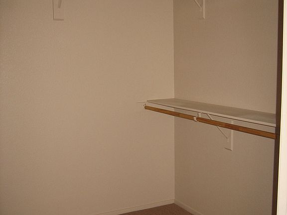 4th image of 2718 Grande Valley Dr