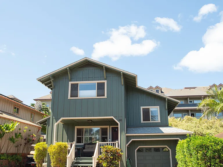 Front of home, lots of parking
