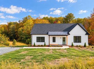 464 Bellview Rd, Appomattox, VA 24522