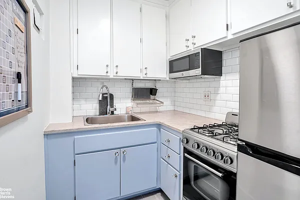 Sold by Brown Harris Stevens | media 6