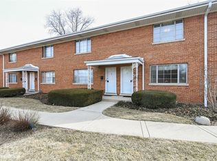 1332 Greenwillow Ln UNIT 6, Glenview, IL 60025