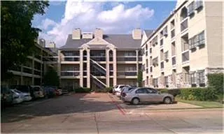 4800 W Lovers Ln #1