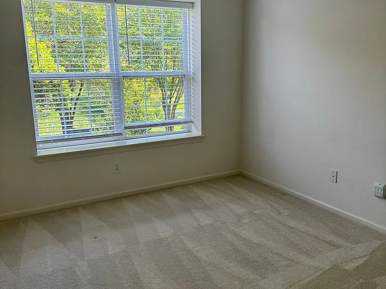 301 Settlement Dr — Photo 11