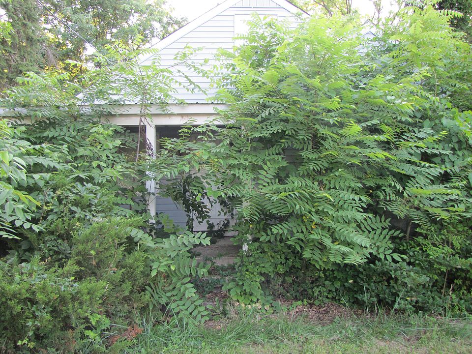 1st image of 3689 Shady Ln
