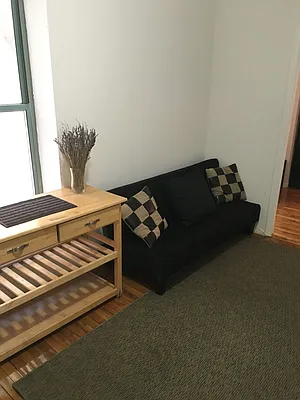 Rented by 63 West | media 29