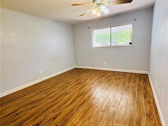 3rd image of 9303 Lennex Ln