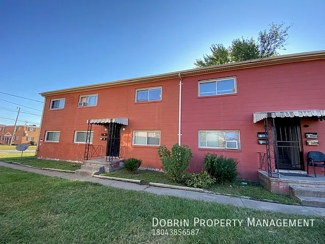 2105 Phaup St #2 — Photo 1